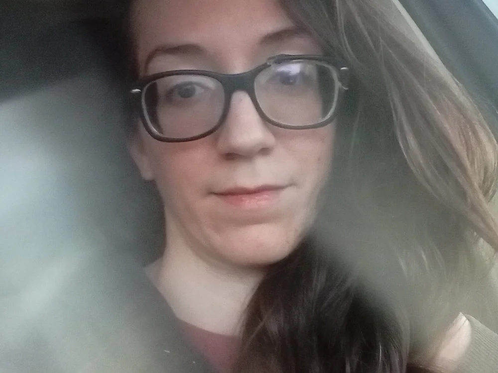 ava_rae's Offline Chat Room