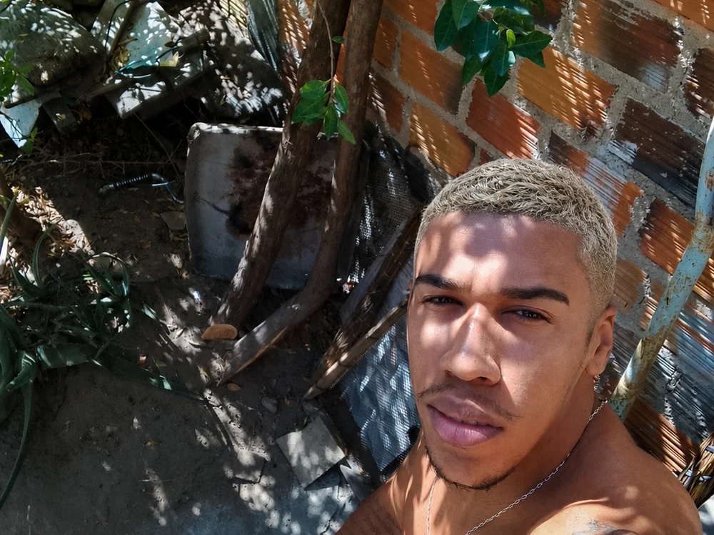 jhonathansantos offline XXX-chat