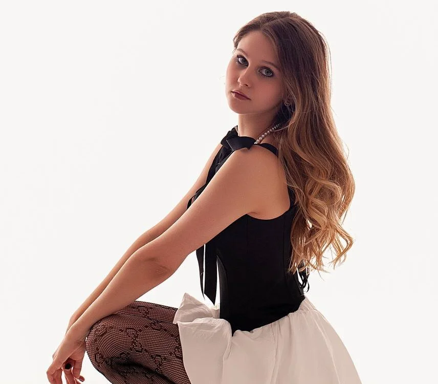 OpalEternisn Offline XXX chat