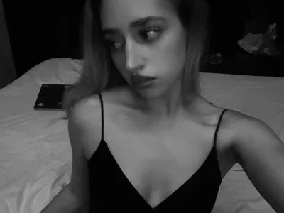 ErminiaAltier - Girl 