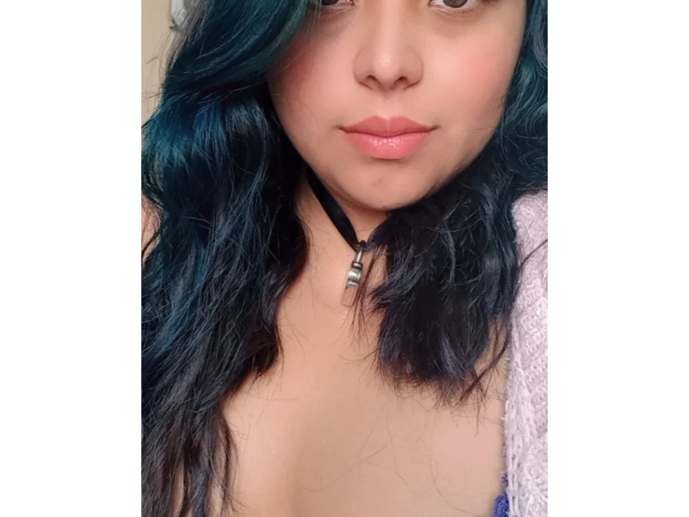 Vacaqueenmx's Offline Chat Room