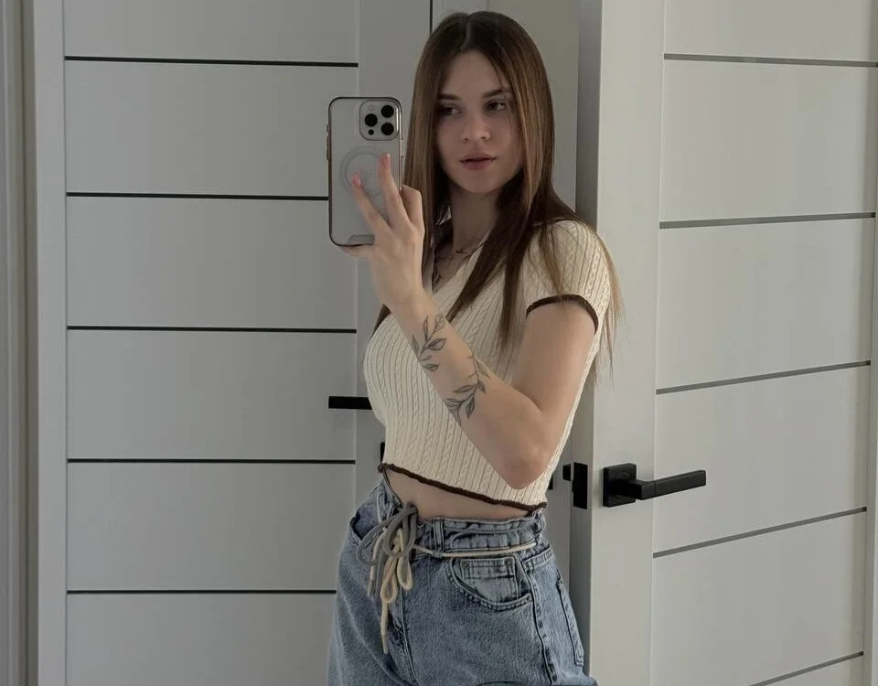 Chatroom XXX hors ligne de LuisaClover