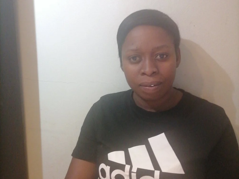 Devine85 離線 XXX 聊天