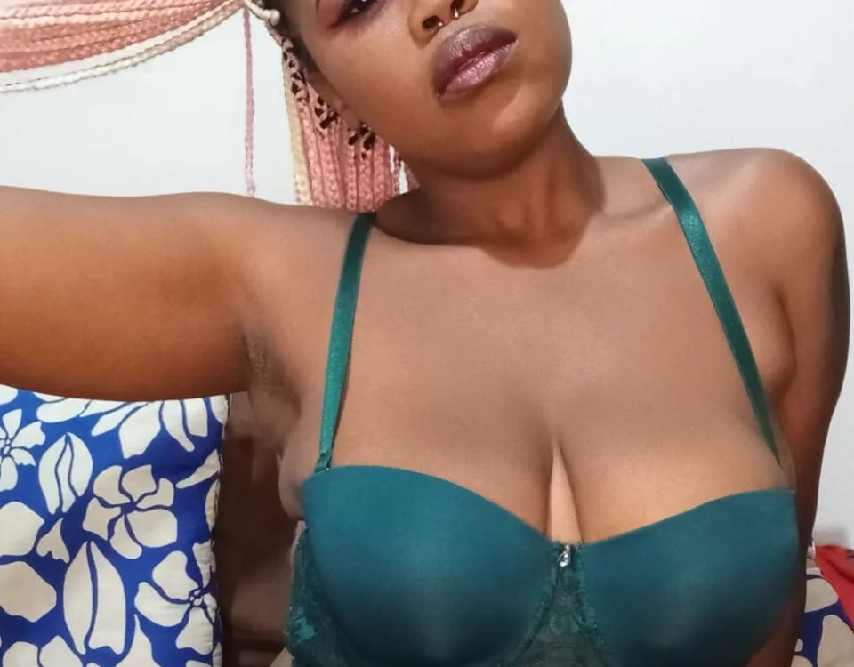 SexyChubbyBabeX Offline XXX-chat