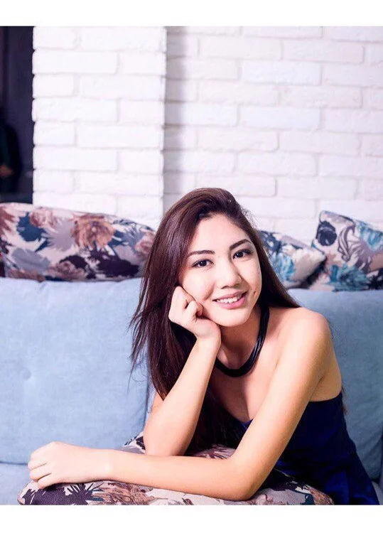AizhanPearl's Offline XXX Chat
