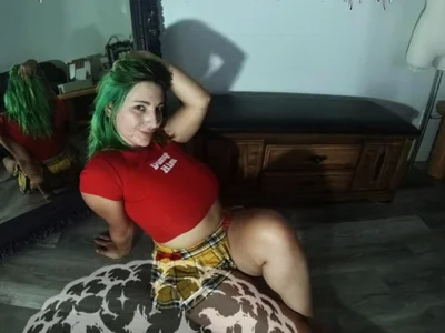 Baddiewbrainrot Female Curvyyoung Strip Webcam