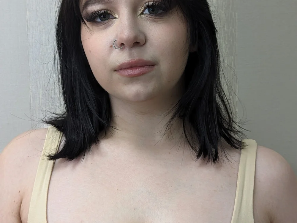 MeganCooling's Offline Chat Room
