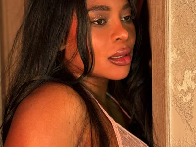 Alianaxlover_ webcam livesex profile in ebony cams