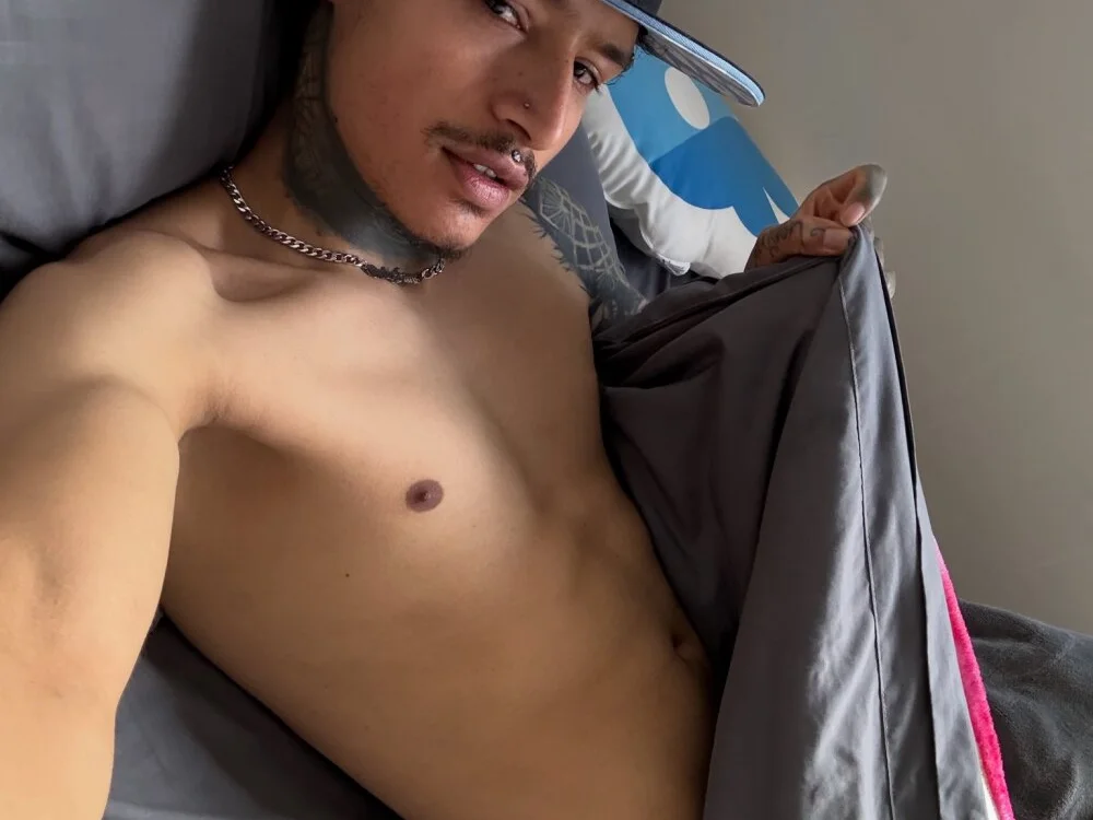 trieone Adlı Modelin Çevrimdışı XXX Sohbeti