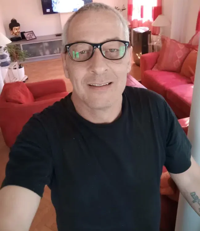 Offline chatovací místnost Sans_limite