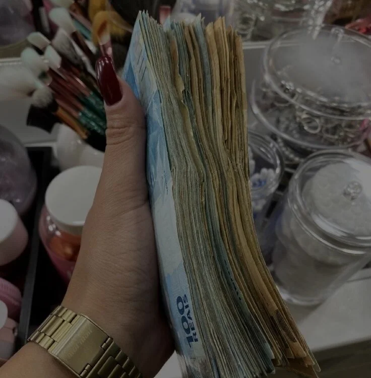 Pretarara05's Offline XXX Chat