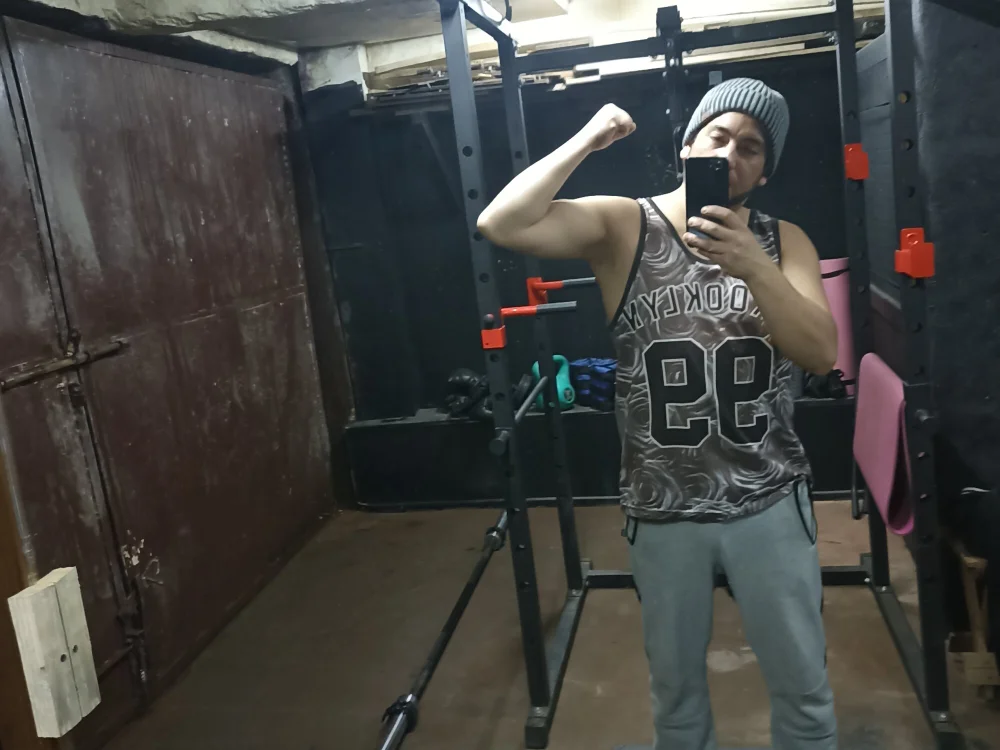 youngcoupledirtytalk's Offline XXX Chat