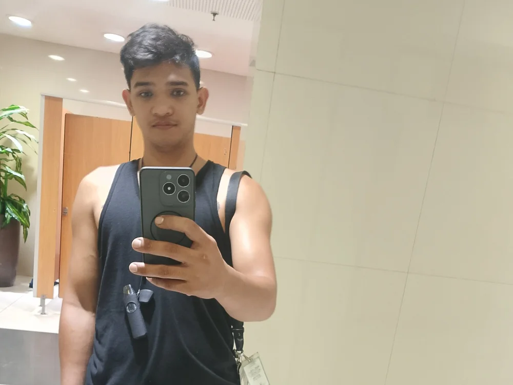 Asian_angelo's Offline XXX Chat
