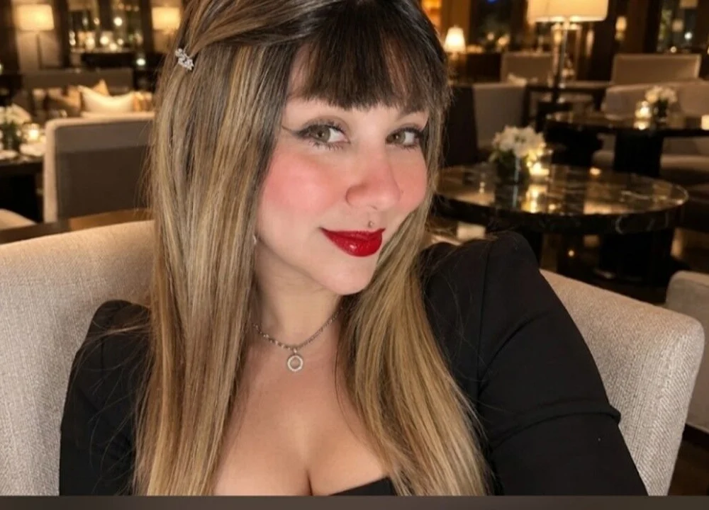 angelessluxexx's Offline XXX Chat