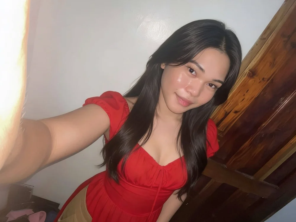 Miss_Valentine69's Offline XXX Chat