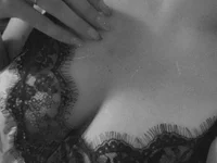 Sweet_Luna06 Adlı Modelin Canlı XXX Sohbeti