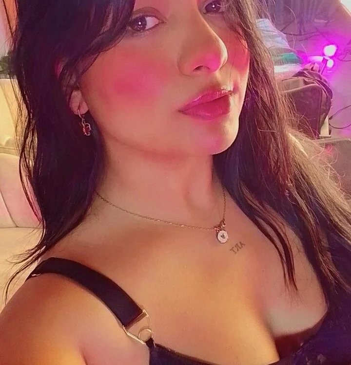 Cristal___ 오프라인 XXX 채팅