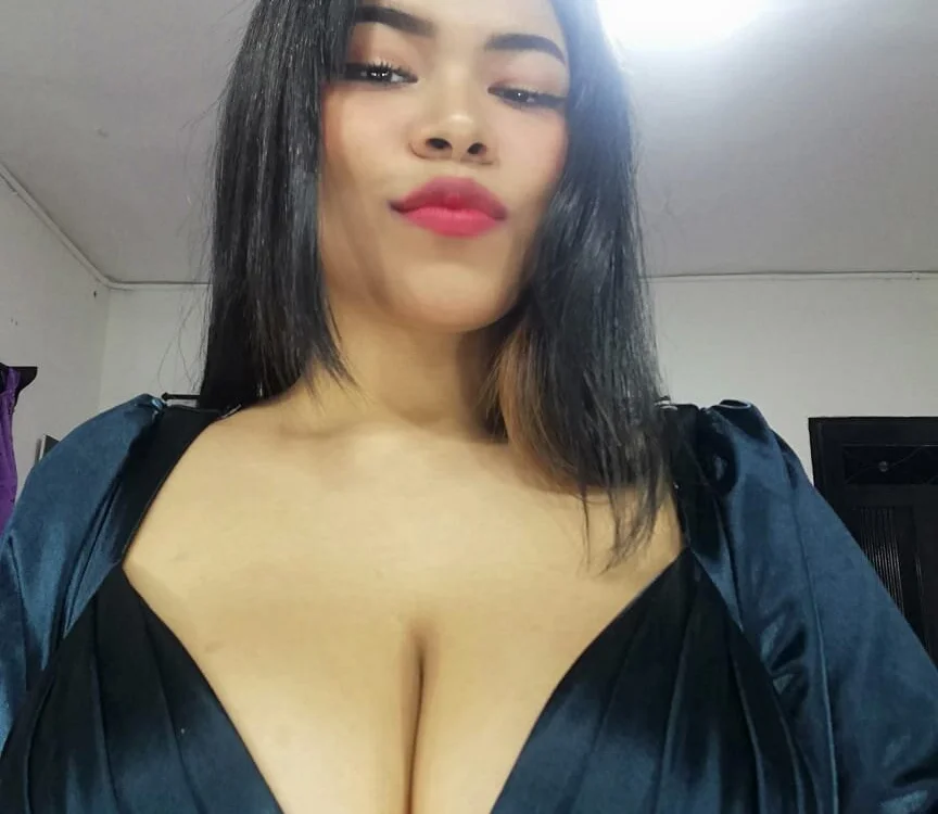 Paulaa_fox's Offline XXX Chat