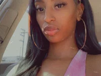 Miabaybeeee webcam model