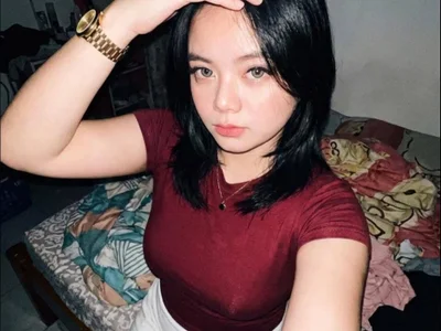 ShawannaHoisl - Girl 