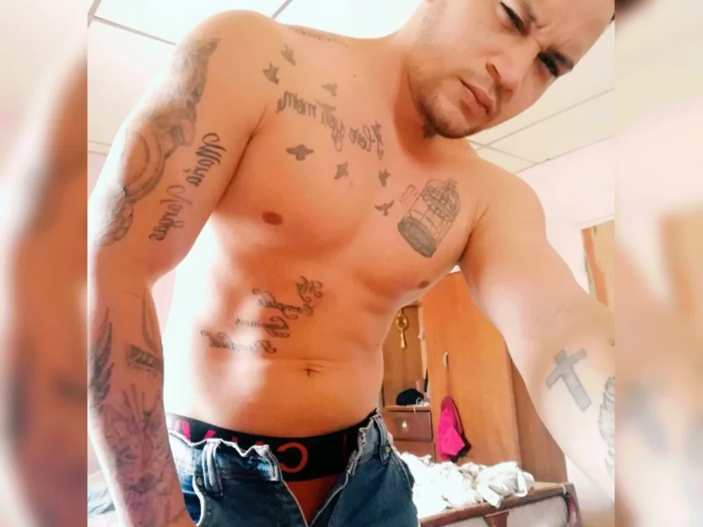 Henry_UnlimitedHot's Offline XXX Chat