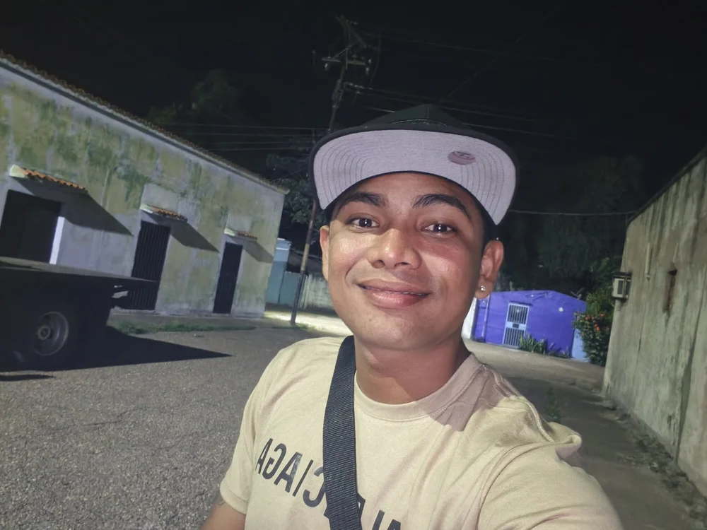 Offline XXX chat modela Max_hotsexy