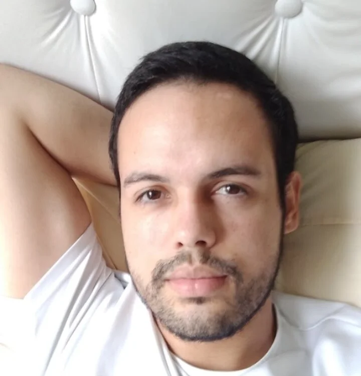 Masterfeett: συνομιλία ΧΧΧ εκτός σύνδεσης