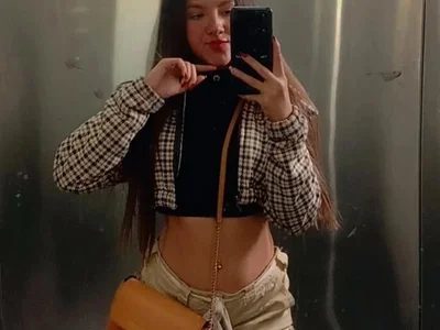 Tinny_Jhonson Female Twerklatin Online Webcam XXX