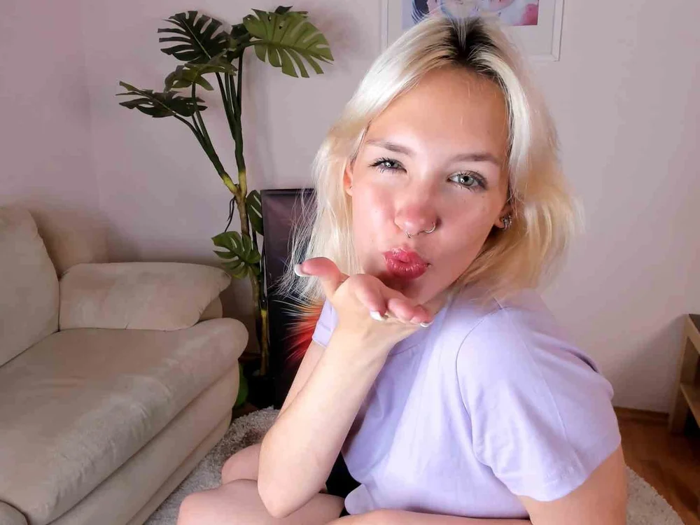 Akorisha_Shy's Offline XXX Chat