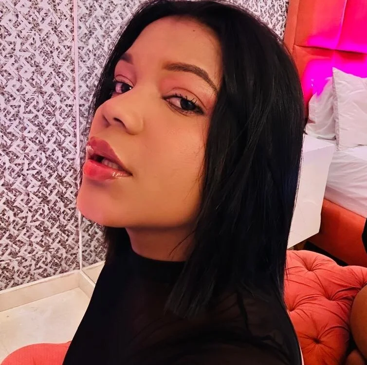 CloeJacksonn_'s Offline XXX Chat