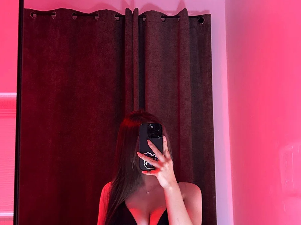 Tasty_LushDesire Offline XXX Chat