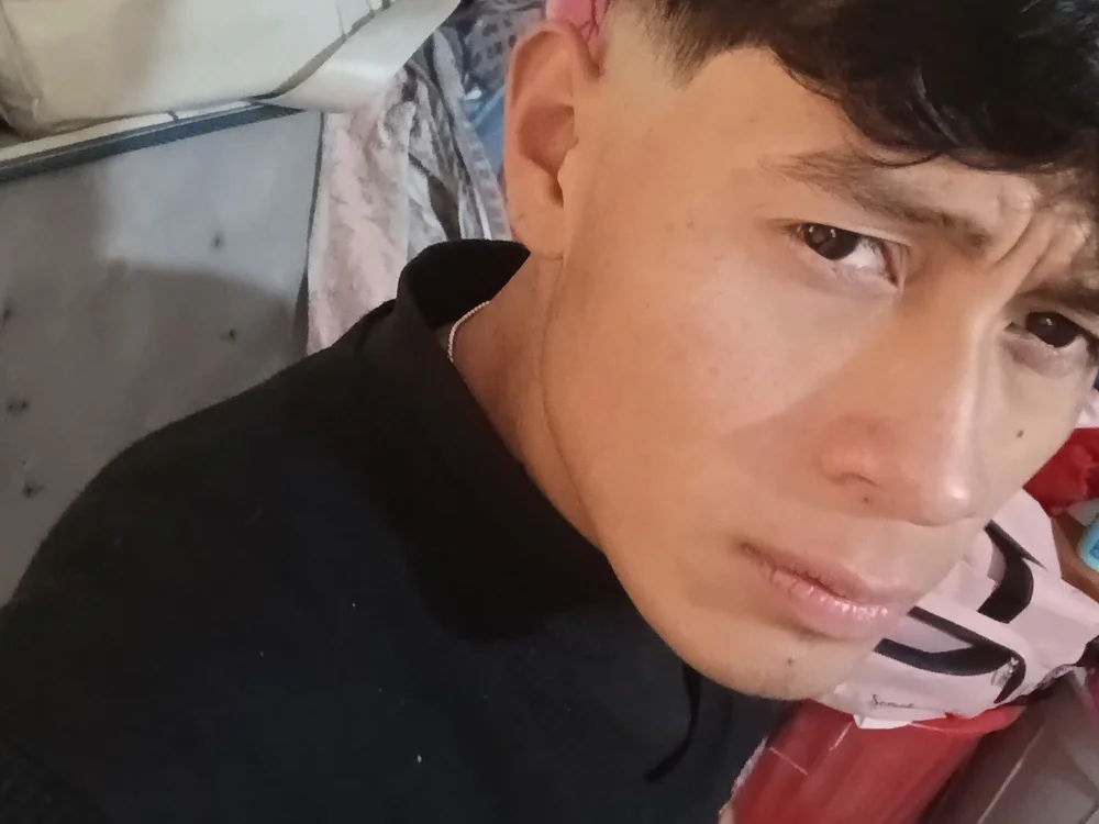 دردشة Kevinhot_1 الجنسية دون اتصال