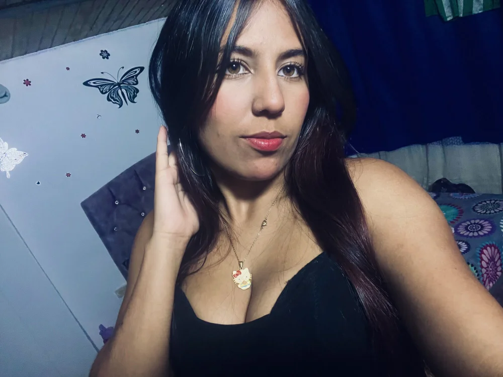 TifannyKitty__'s Offline Chat Room