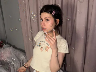 _MillieWillie_ - Girl 