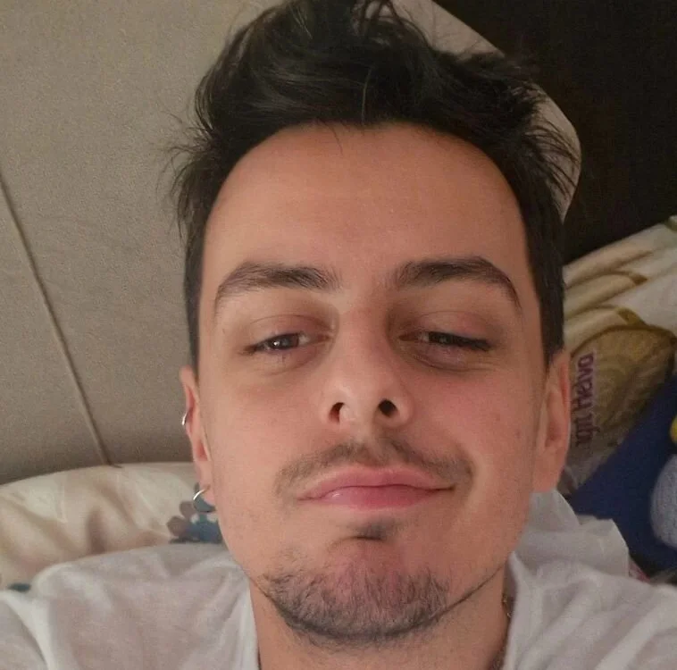 Arassss' Offline Chat Room