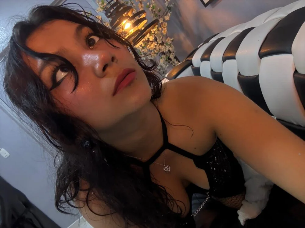 แชท XXX ออฟไลน์ของ SofiCuutee