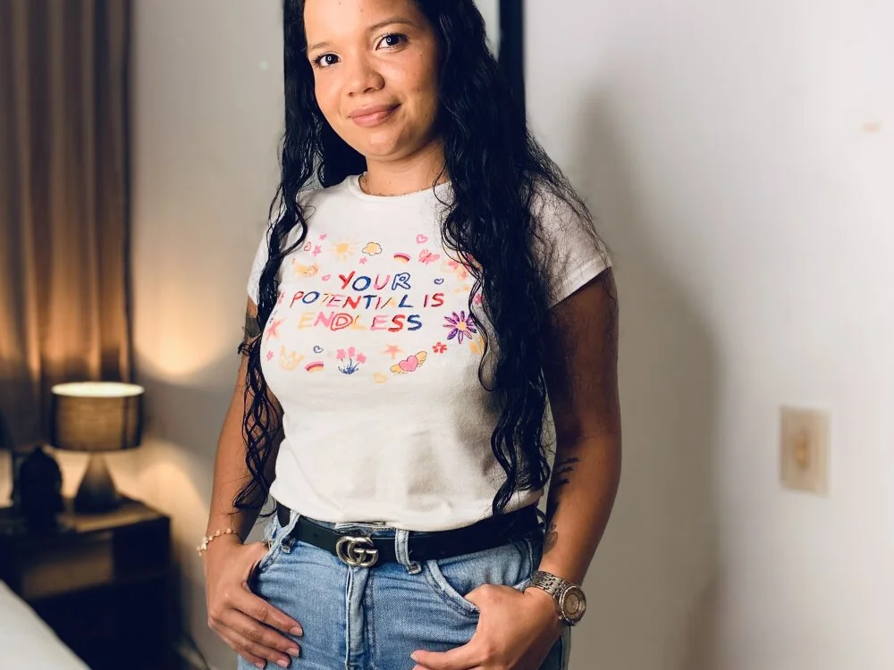 Selhenah's Offline XXX Chat