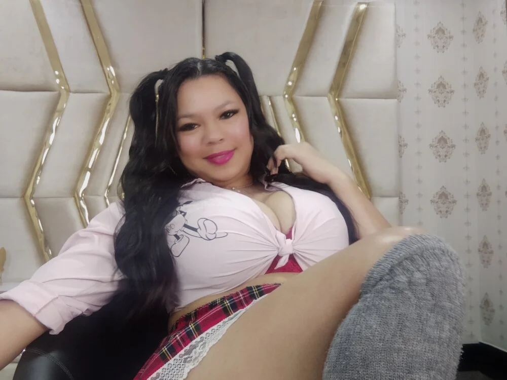 aynarakiss Offline XXX Chat