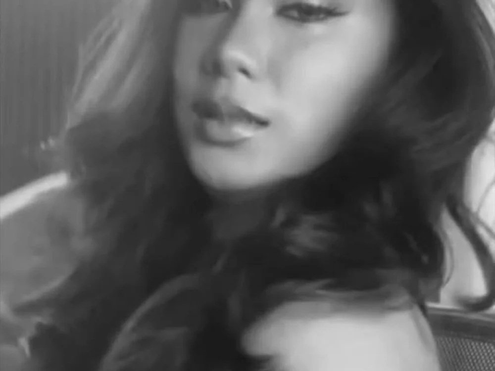 mistresxxivelle's Offline Chat Room