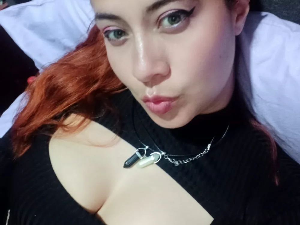 AlyssonJones' Offline XXX Chat