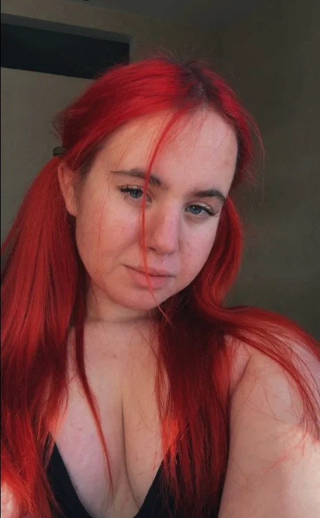 KrissySheets' Offline Chat Room