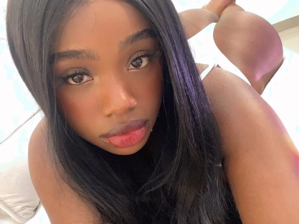 im_nahomi অফলাইন XXX চ্যাট