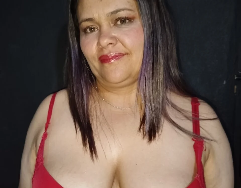 _Paula11's Offline Chat Room