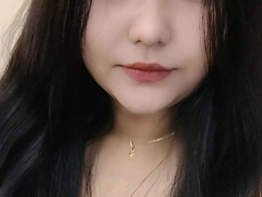 mini27mimi Chat XXX offline