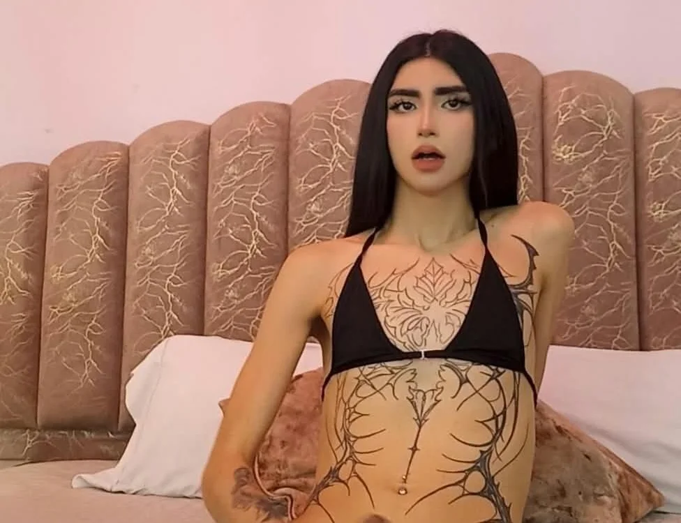 Baiolet_leclerc12's Offline XXX Chat