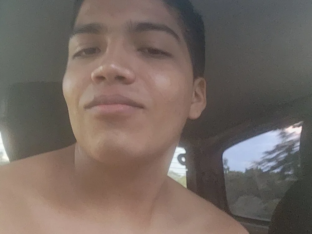 morenazo2006 離線 XXX 聊天