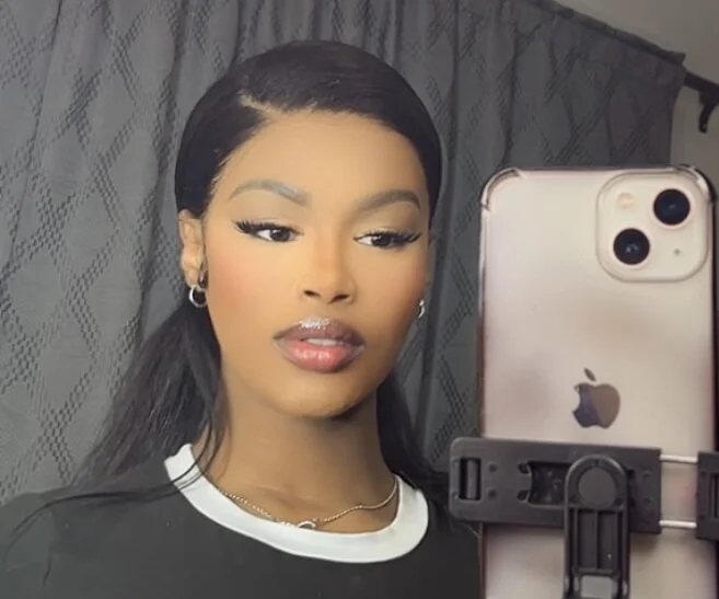 Thick_Lucia 离线XXX聊天