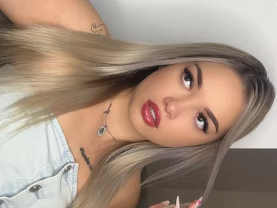 Profile and Statistics for Ibolya_7 on StripChat