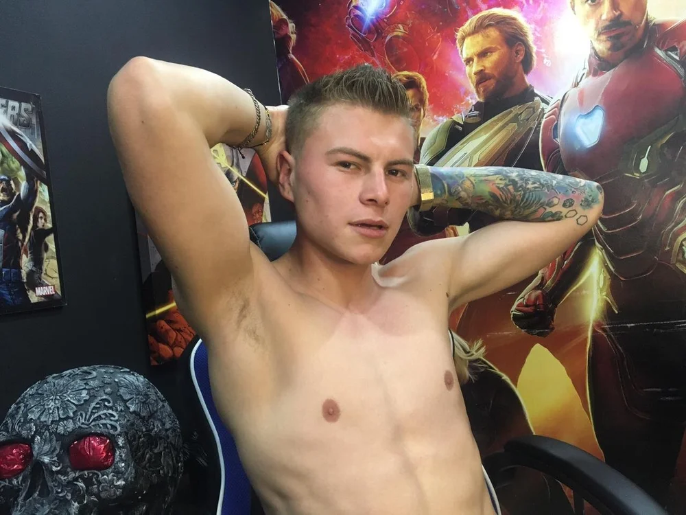 Deivid_hott's Offline Chat Room