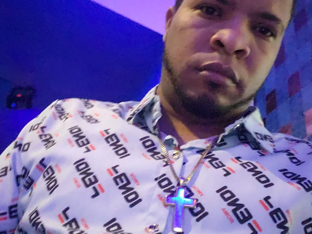 ilusionista12's Offline XXX Chat